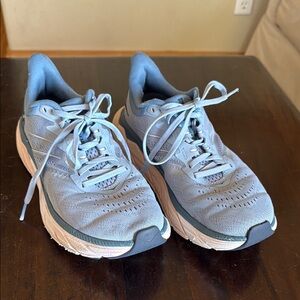 Hoka Arahi 5 Running shoes size 8.5